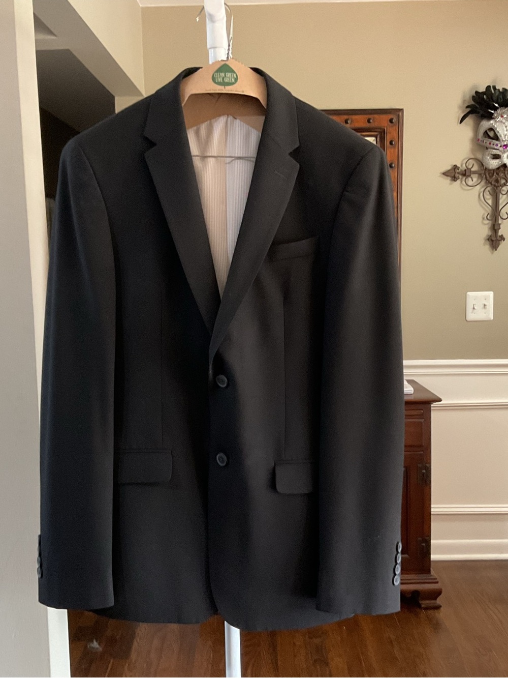 Egara Men's Black Classic Two-Button Suit Jacket and pants 32x32. Worn 3 times